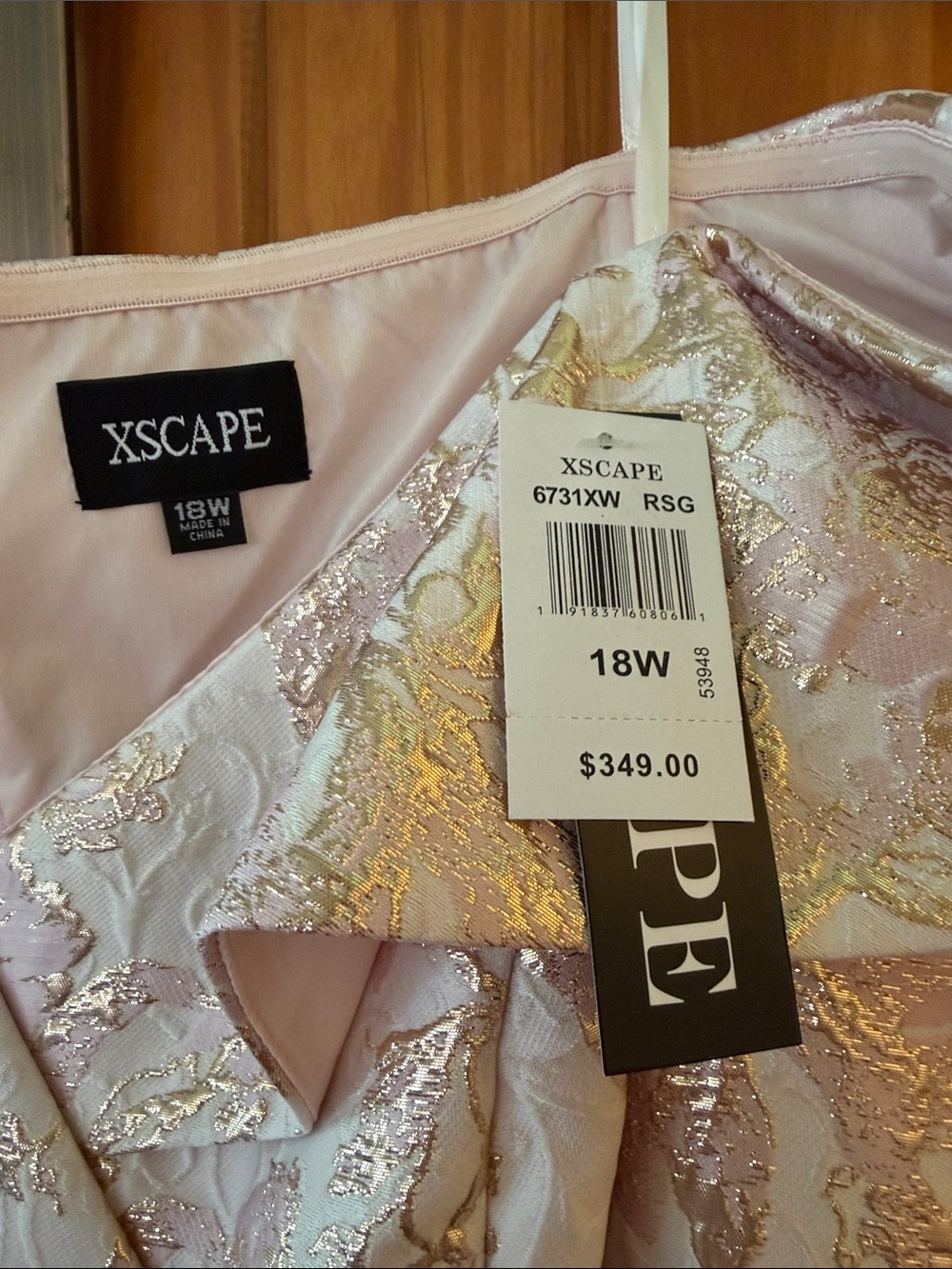 Xscape Pink and Gold Brocade Evening Dress - Picture 2 of 5
